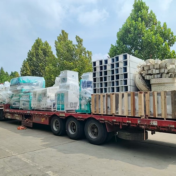 Loading and shipping site